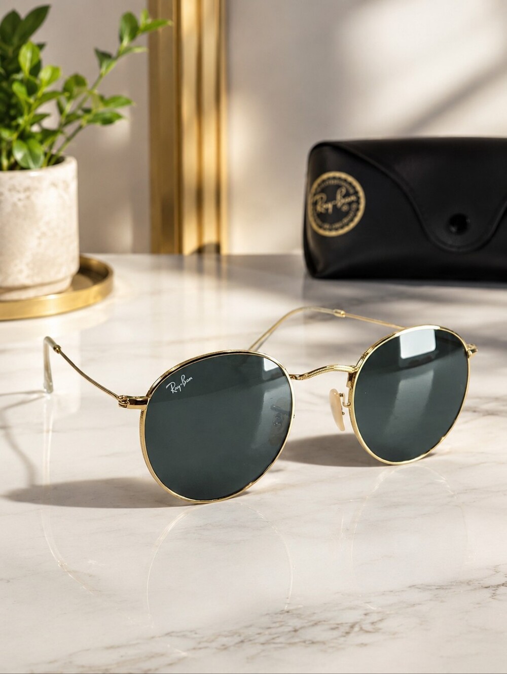 Ray-Ban Round Metal Sunglasses. Gold RB3447. G-15 Lenses Gold Frame